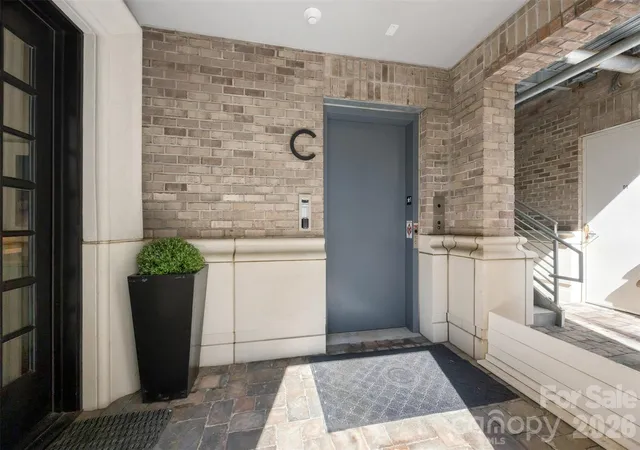 Photo 4 of Condo for sale at 1333 Queens Rd #C4, Charlotte, NC 28207 | MLS# 4429475 | Listing updated on 2026-10-01