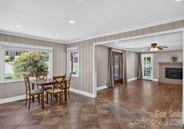 Photo 3 of Single family home for sale at 117 Edgewood Ave, Landrum, SC 29356 | MLS# 4429476 | Listing updated on 2026-09-30