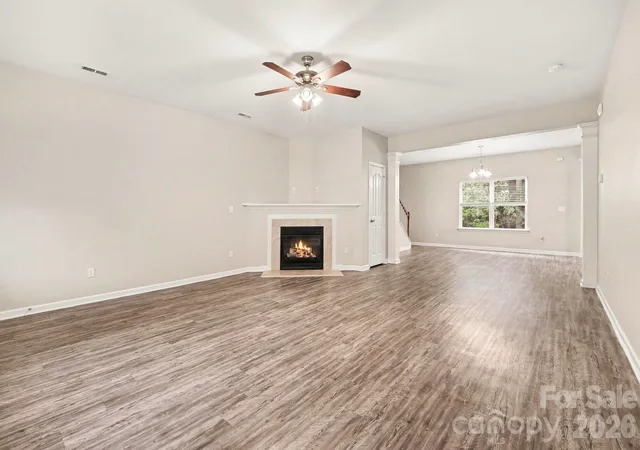 Photo 2 of Single family home for sale at 3229 Kayla Ln, Charlotte, NC 28215 | MLS# 4429481 | Listing updated on 2026-10-01