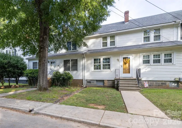 Photo 3 of Townhouse for sale at 31 Maple St, Badin, NC 28009 | MLS# 4429487 | Listing updated on 2026-10-03