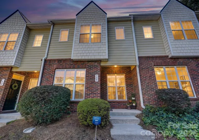 Photo 1 of Townhouse for sale at 4460 Yoruk Forest Ln, Charlotte, NC 28211 | MLS# 4429492 | Listing updated on 2026-10-07