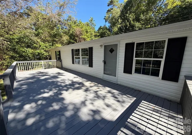 Photo 2 of Single family home for sale at 1034 Hidden View Loop, Marion, NC 28752 | MLS# 4429503 | Listing updated on 2026-09-30