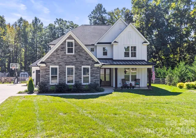 Photo 1 of Single family home for sale at 1796 Cranwell Dr, Mount Ulla, NC 28125 | MLS# 4429508 | Listing updated on 2026-10-07
