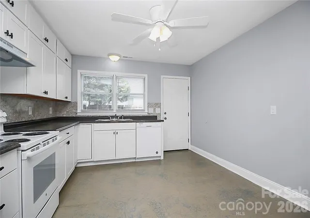 Photo 3 of Single family home for sale at 212 Kerr St NW, Concord, NC 28025 | MLS# 4429514 | Listing updated on 2026-10-01