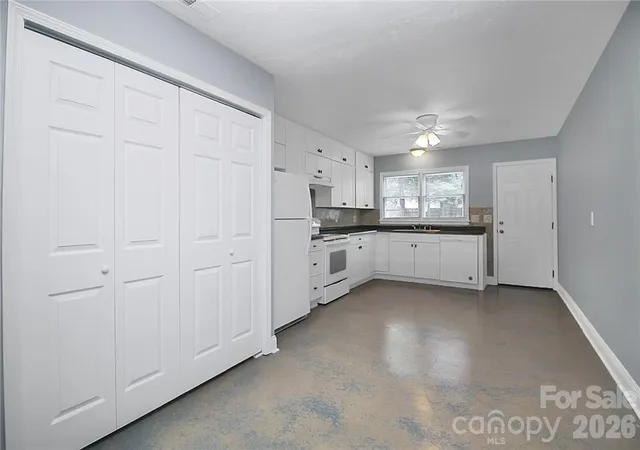 Photo 4 of Single family home for sale at 212 Kerr St NW, Concord, NC 28025 | MLS# 4429514 | Listing updated on 2026-10-01