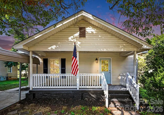Photo 1 of Single family home for sale at 115 Lambert St, Belmont, NC 28012 | MLS# 4429515 | Listing updated on 2026-10-01