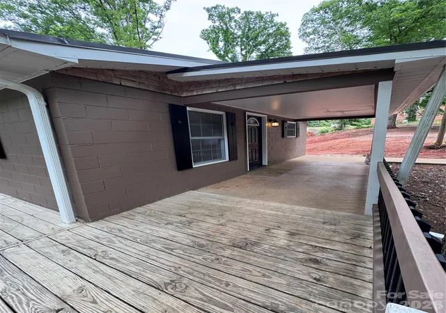 Photo 3 of Single family home for sale at 136 St John Zion Rd, Rutherfordton, NC 28139 | MLS# 4429518 | Listing updated on 2026-09-30