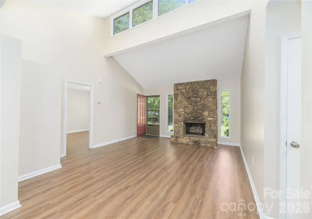 Photo 3 of Single family home for sale at 8 Muirfield Pl, Arden, NC 28704 | MLS# 4429523 | Listing updated on 2026-10-03