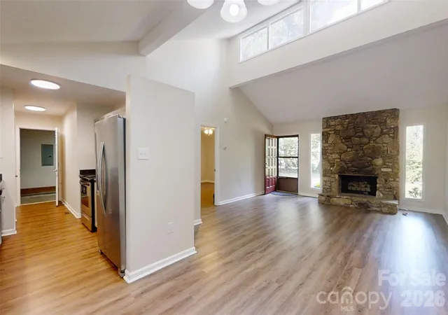 Photo 4 of Single family home for sale at 8 Muirfield Pl, Arden, NC 28704 | MLS# 4429523 | Listing updated on 2026-10-03