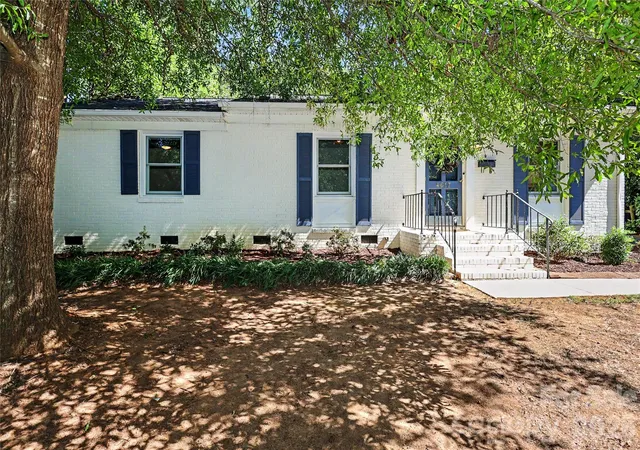 Photo 2 of Single family home for sale at 4617 Halstead Dr, Charlotte, NC 28209 | MLS# 4429542 | Listing updated on 2026-10-01