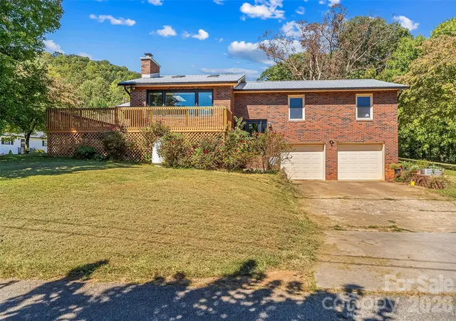 Photo 3 of Single family home for sale at 14 Three J Ln, Swannanoa, NC 28778 | MLS# 4429550 | Listing updated on 2026-10-04