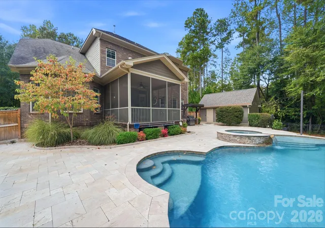 Photo 3 of Single family home for sale at 631 May Green Dr, Clover, SC 29710 | MLS# 4429551 | Listing updated on 2026-10-19