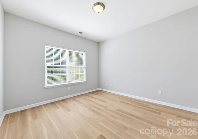 Photo 2 of Single family home for sale at 1704 Swan Dr, Charlotte, NC 28216 | MLS# 4429559 | Listing updated on 2026-10-06
