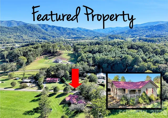 Photo 3 of Single family home for sale at 408 Sunny Dr, Waynesville, NC 28786 | MLS# 4429563 | Listing updated on 2026-09-30