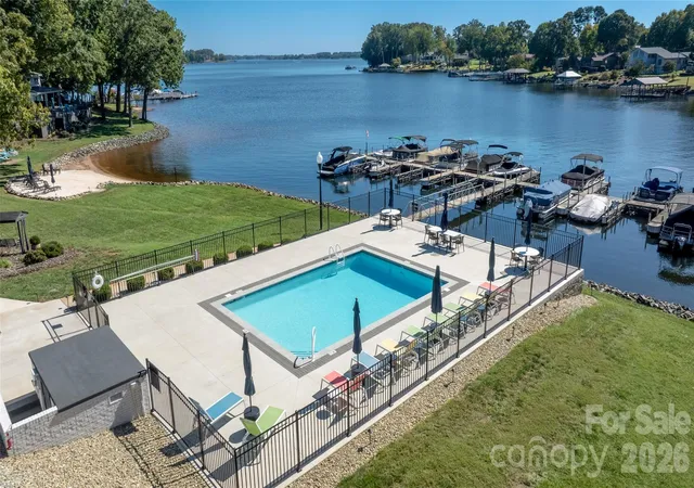 Photo 47 of Townhouse for sale at 8056 Westcape Dr, Denver, NC 28037 | MLS# 4429569 | Listing updated on 2026-10-03