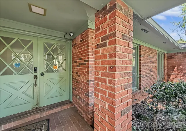 Photo 3 of Single family home for sale at 186 Catherine Dr, Columbus, NC 28722 | MLS# 4429572 | Listing updated on 2026-09-30