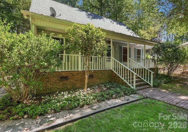 Photo 1 of Single family home for sale at 4985 Creek Ct, Rock Hill, SC 29732 | MLS# 4429578 | Listing updated on 2026-10-05