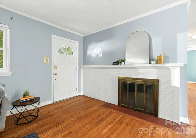 Photo 3 of Single family home for sale at 18 Northwood Rd, Asheville, NC 28804 | MLS# 4429580 | Listing updated on 2026-10-07