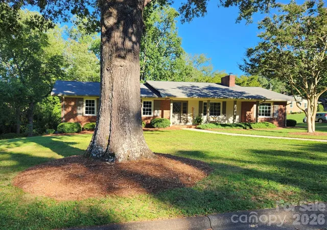 Photo 1 of Single family home for sale at 1007 Woodland St SE, Valdese, NC 28690 | MLS# 4429584 | Listing updated on 2026-10-05