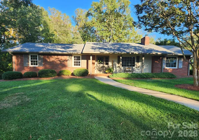 Single family home for sale at 1007 Woodland St SE, Valdese, NC 28690 | MLS# 4429584