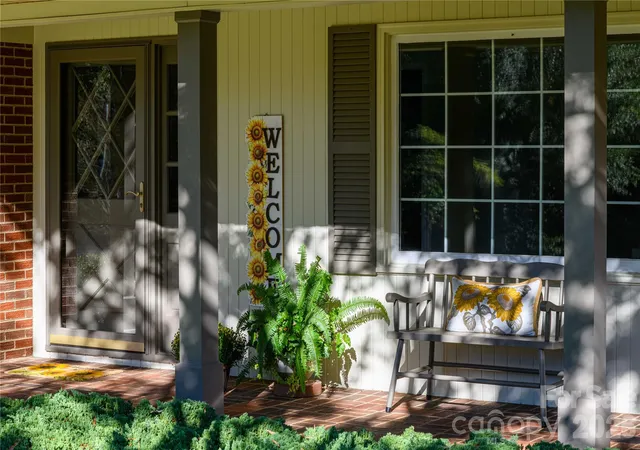 Photo 4 of Single family home for sale at 1007 Woodland St SE, Valdese, NC 28690 | MLS# 4429584 | Listing updated on 2026-10-05