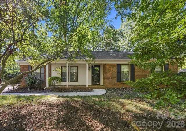 Photo 2 of Single family home for sale at 9112 Sardis Forest Dr, Charlotte, NC 28270 | MLS# 4429591 | Listing updated on 2026-10-03