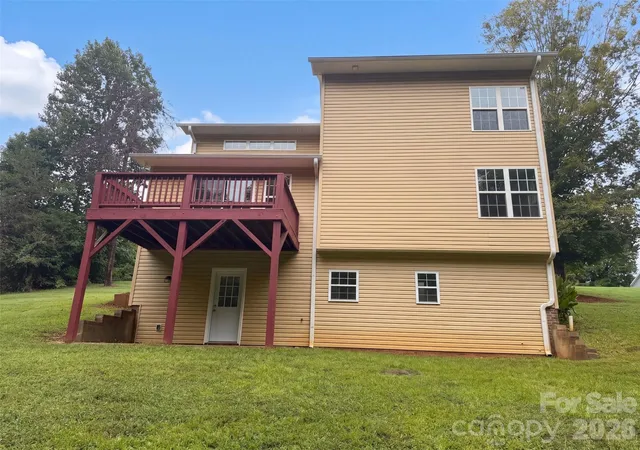 Photo 4 of Single family home for sale at 117 Sundance Cir, Statesville, NC 28625 | MLS# 4429597 | Listing updated on 2026-09-30