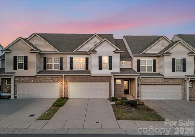 Townhouse for sale at 4350 Park S Sta Blvd, Charlotte, NC 28210 | MLS# 4429602