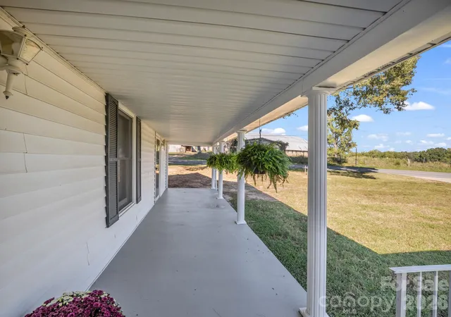 Photo 4 of Single family home for sale at 3833 Robert Riding Rd, Shelby, NC 28150 | MLS# 4429609 | Listing updated on 2026-10-04