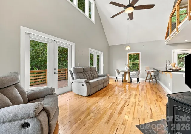 Photo 3 of Single family home for sale at 15 Shytle Ln, Fletcher, NC 28732 | MLS# 4429612 | Listing updated on 2026-10-09