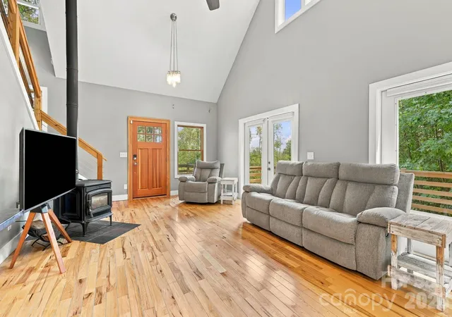 Photo 4 of Single family home for sale at 15 Shytle Ln, Fletcher, NC 28732 | MLS# 4429612 | Listing updated on 2026-10-09