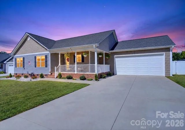 Photo 3 of Single family home for sale at 130 Portman Ln, Statesville, NC 28625 | MLS# 4429613 | Listing updated on 2026-10-02