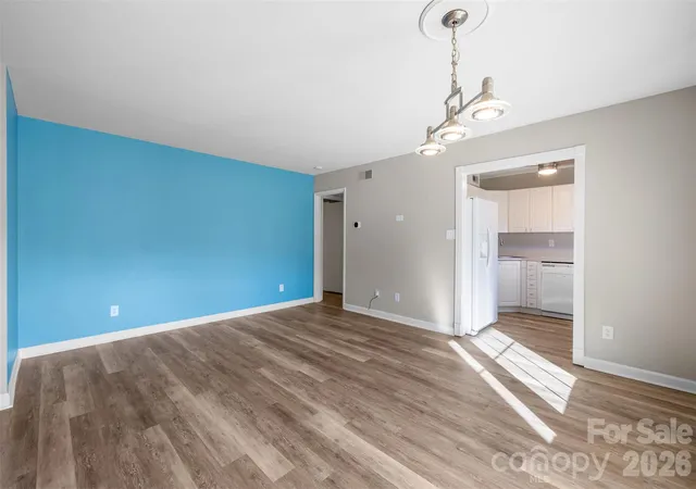 Photo 3 of Condo for sale at 4615 Coronado Dr, Charlotte, NC 28212 | MLS# 4429617 | Listing updated on 2026-10-08