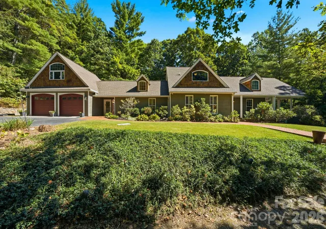 Photo 1 of Single family home for sale at 450 Mills Gap Rd, Arden, NC 28704 | MLS# 4429619 | Listing updated on 2026-10-07