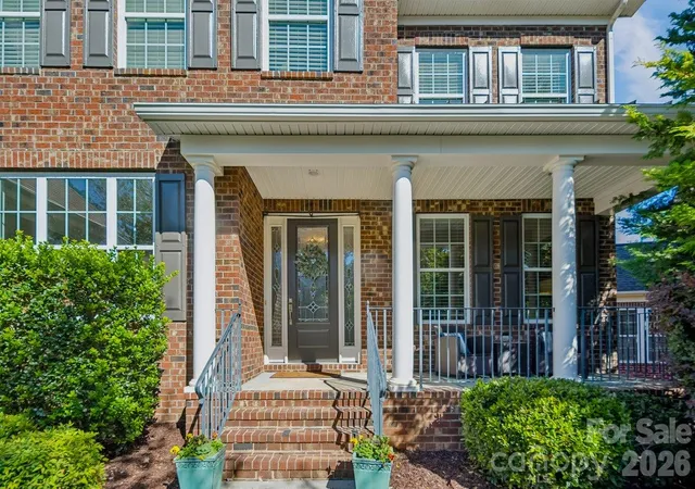 Photo 1 of Single family home for sale at 7123 Yellowhorn Trl, Waxhaw, NC 28173 | MLS# 4429623 | Listing updated on 2026-10-30