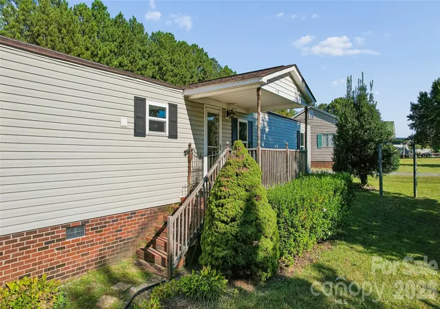 Photo 2 of Single family home for sale at 6795 N Turner Dr, Kannapolis, NC 28081 | MLS# 4429648 | Listing updated on 2026-10-06