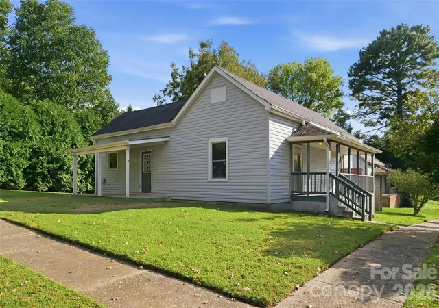 Photo 1 of Single family home for sale at 140 Aikman Ave, Norwood, NC 28128 | MLS# 4429649 | Listing updated on 2026-10-10