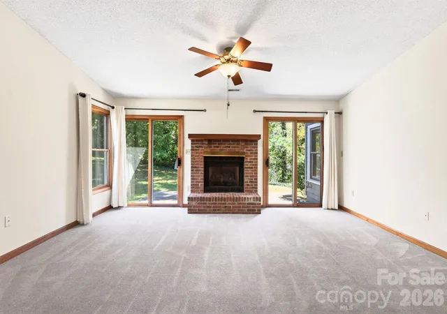 Photo 3 of Townhouse for sale at 15a Windflower Ct, Asheville, NC 28805 | MLS# 4429654 | Listing updated on 2026-10-01