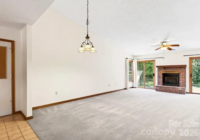 Photo 4 of Townhouse for sale at 15a Windflower Ct, Asheville, NC 28805 | MLS# 4429654 | Listing updated on 2026-10-01