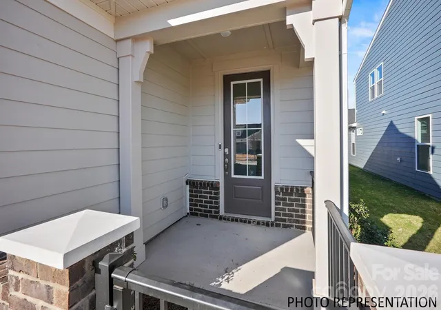 Photo 2 of Single family home for sale at 2010 Belmont View Dr, Belmont, NC 28012 | MLS# 4429656 | Listing updated on 2026-09-30