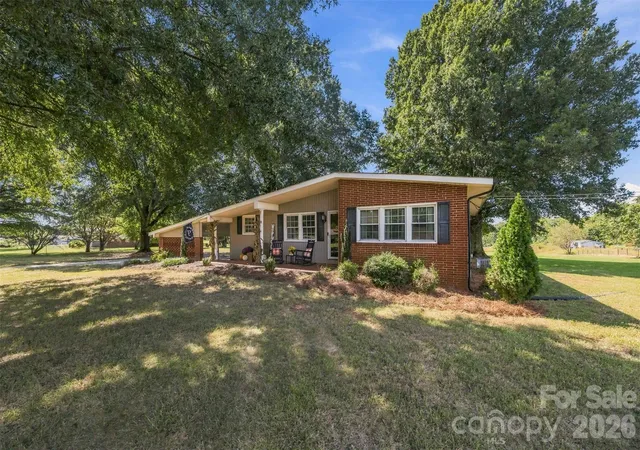 Photo 1 of Single family home for sale at 1691 Cat Sq Rd, Vale, NC 28168 | MLS# 4429663 | Listing updated on 2026-10-05