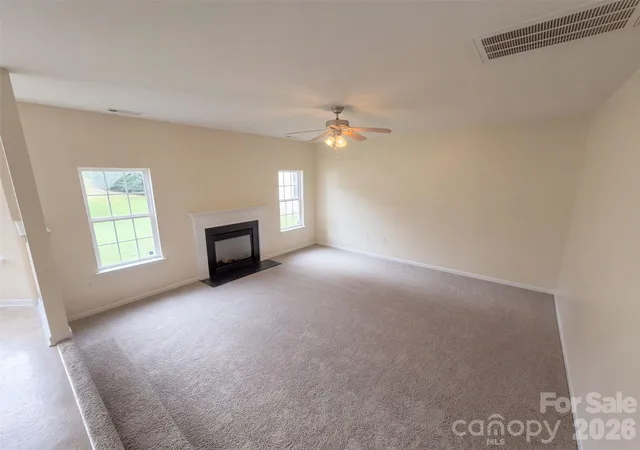 Photo 3 of Single family home for sale at 3214 Erwin Tr Dr, Charlotte, NC 28213 | MLS# 4429664 | Listing updated on 2026-10-06