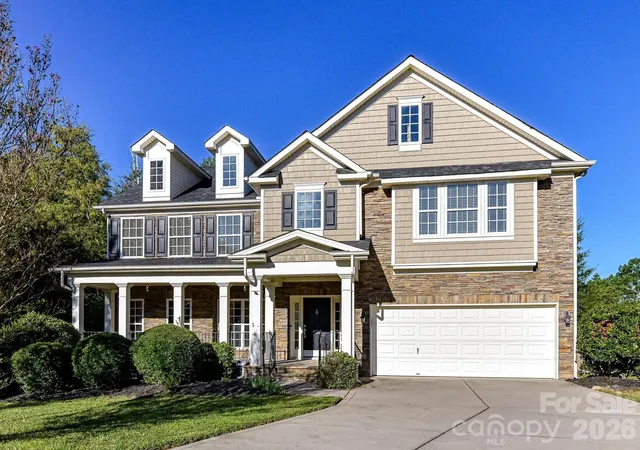 Photo 1 of Single family home for sale at 8128 Madrigal Ct, Waxhaw, NC 28173 | MLS# 4429672 | Listing updated on 2026-10-04