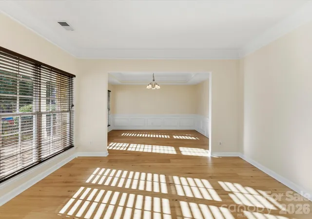 Photo 4 of Single family home for sale at 8128 Madrigal Ct, Waxhaw, NC 28173 | MLS# 4429672 | Listing updated on 2026-10-04