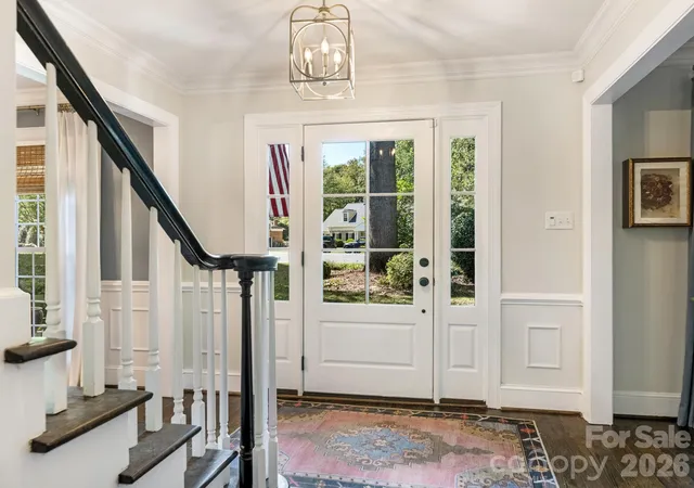 Photo 3 of Single family home for sale at 2007 Fromby Ct, Charlotte, NC 28211 | MLS# 4429673 | Listing updated on 2026-10-19