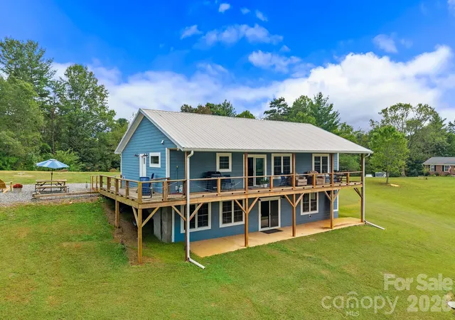 Photo 2 of Single family home for sale at 140 Gun Clb Dr, Marshall, NC 28753 | MLS# 4429674 | Listing updated on 2026-10-05