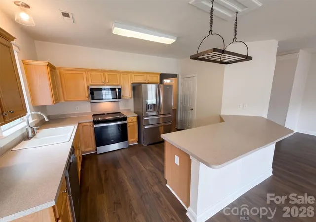 Photo 2 of Single family home for sale at 3926 Wilgrove Way Dr, Charlotte, NC 28213 | MLS# 4429675 | Listing updated on 2026-10-02