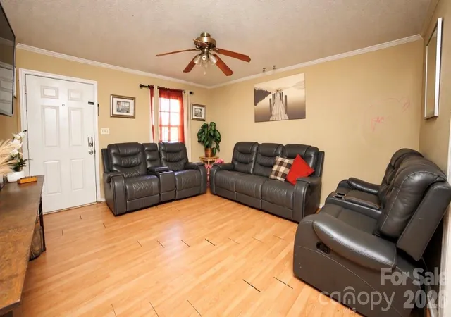 Photo 3 of Single family home for sale at 712 Edgehill Dr, Monroe, NC 28110 | MLS# 4429680 | Listing updated on 2026-09-30