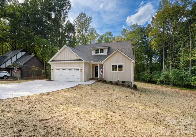 Photo 2 of Single family home for sale at 1716 Lake Lee Dr, Monroe, NC 28112 | MLS# 4429681 | Listing updated on 2026-10-06