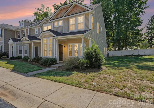 Photo 2 of Townhouse for sale at 1240 Liberty Bell Ct, Rock Hill, SC 29732 | MLS# 4429682 | Listing updated on 2026-10-01